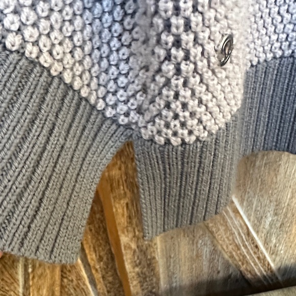 Lululemon Warm & Restore Wool Sweater in Magnet Grey Starlight Size 6 - Picture 7 of 15